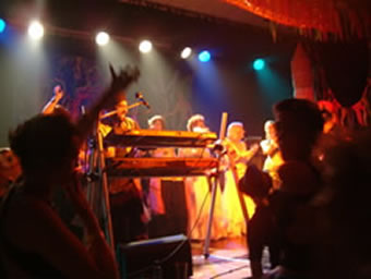 Lawanna belly dancers on stage with Kissmet